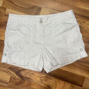 Stylish Striped Cotton Shorts - Perfect for Summer Casual Wear
